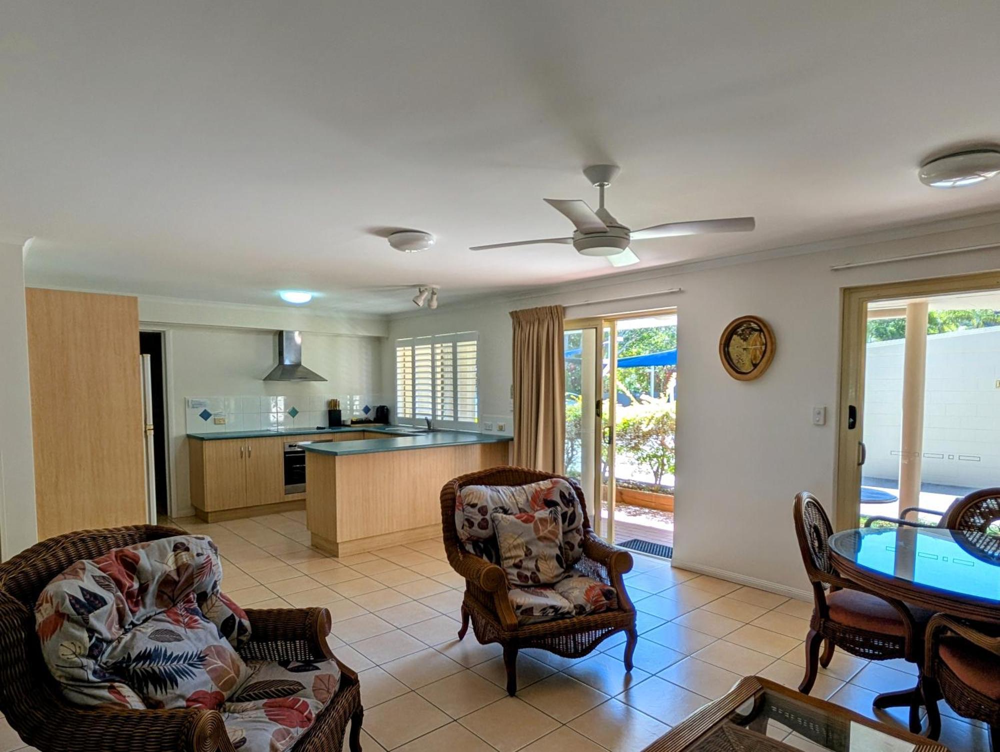 Rose Bay Resort Bowen Exterior foto